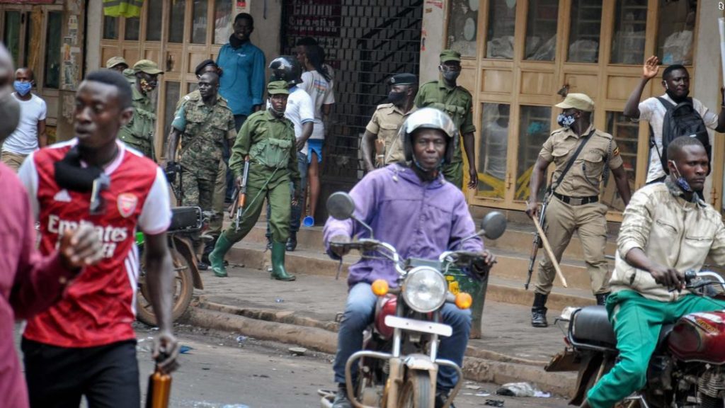 Bobi Wine: Protests turn deadly in Kampala as uproar over Bobi Wine's arrest continue