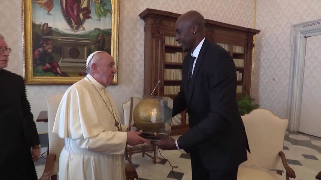 Pope Francis meets with NBA players to discuss social injustice