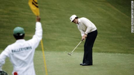 Ballesteros putts during the third round of the 1980 Masters.