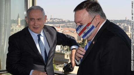 US Secretary of State Mike Pompeo (right) and Israeli PM Benjamin Netanyahu meet in Jerusalem on November 19, 2020.