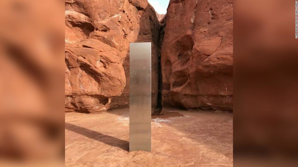 Utah monolith: The mysterious silver monolith in the desert has disappeared