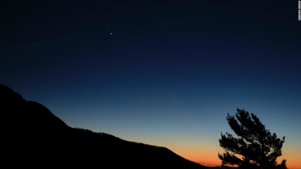 'Christmas Star': How to see the Jupiter and Saturn conjunction