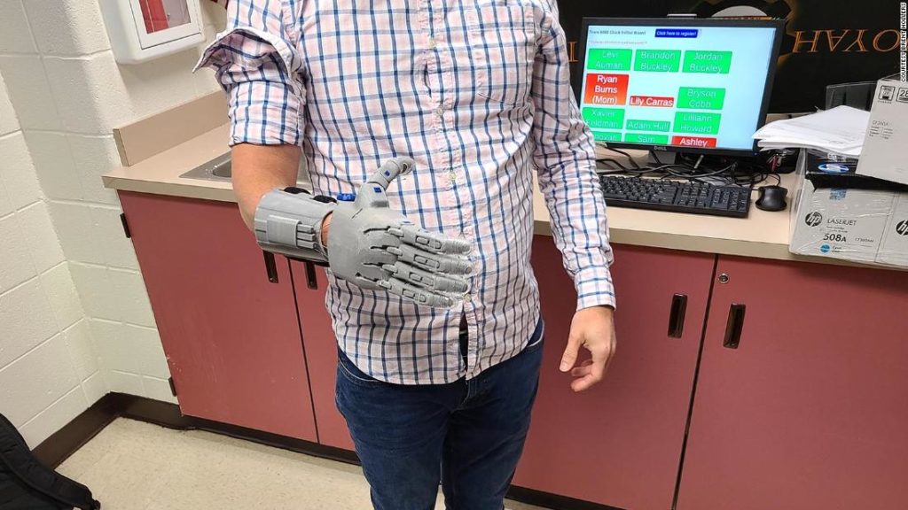 This team of high schoolers is building accessibility with free, 3D-printed prosthetics