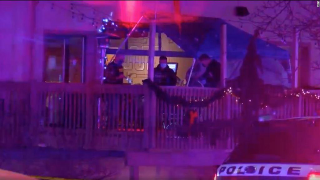 Three killed in shooting at Illinois bowling alley