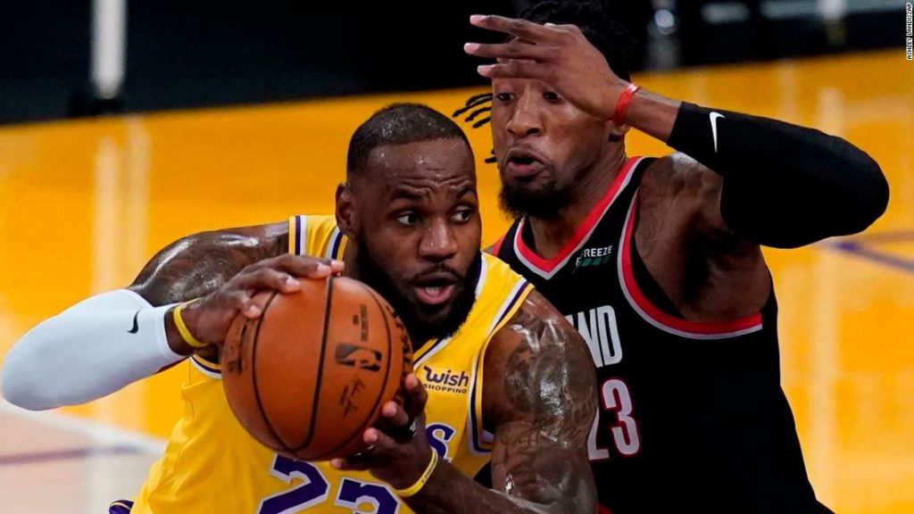 NBA: LeBron and the Lakers yet to click in early days of NBA season