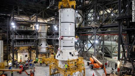 NASA begins assembling the rocket for Artemis moon mission