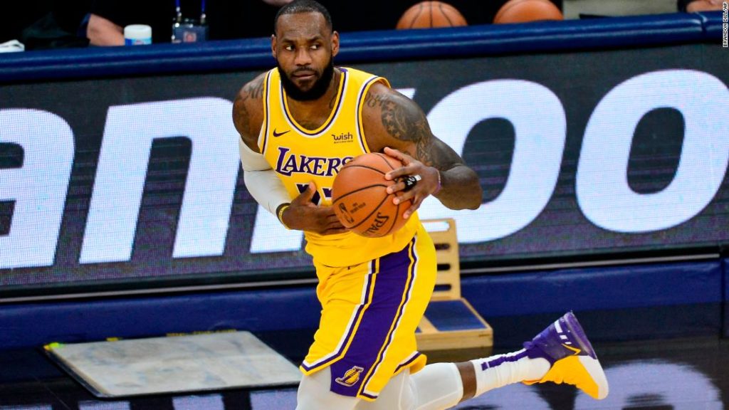 After leading Lakers to victory, LeBron James looks for WNBA win over Kelly Loeffler