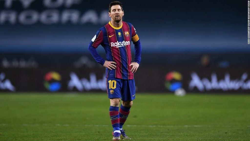 Lionel Messi sent off in Barcelona's Super Cup final defeat to Athletic Bilbao