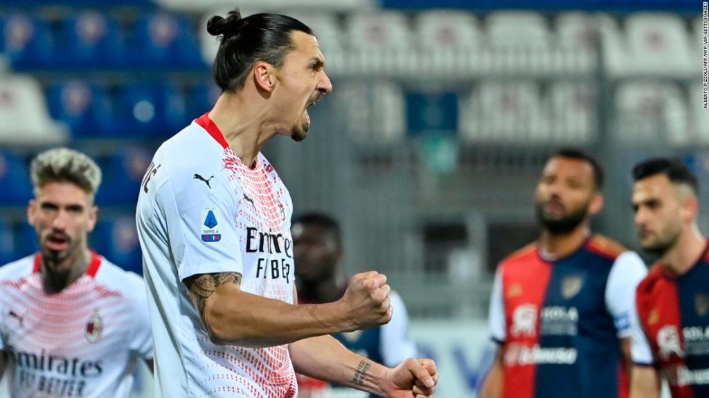 Zlatan Ibrahimovic double restores AC Milan's three-point lead at the top of Serie A