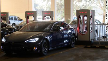 Tesla disappoints Wall Street despite strong profits