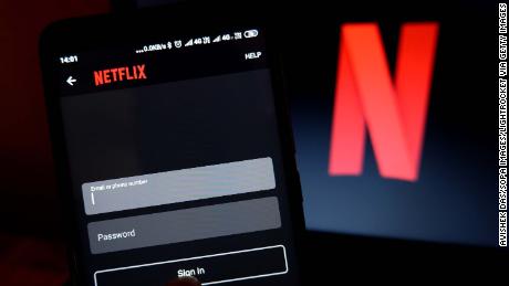 Netflix tries to end its subscriber problem with $3 mobile plan for India