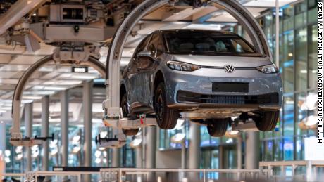 Volkswagen could soon steal Tesla&#39;s crown