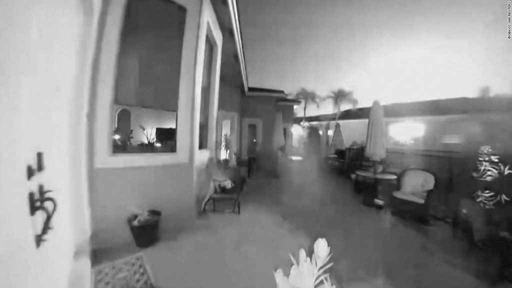 Security camera captures meteor in Florida