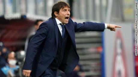 Inter coach Antonio Conte gestures during the 2-0 win over Crotone on Saturday.