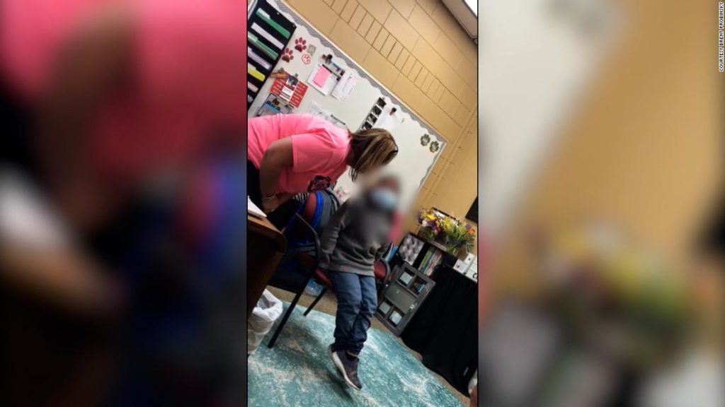 Clewiston, Florida: Hendry County school district investigating recorded incident of student being paddled at elementary school