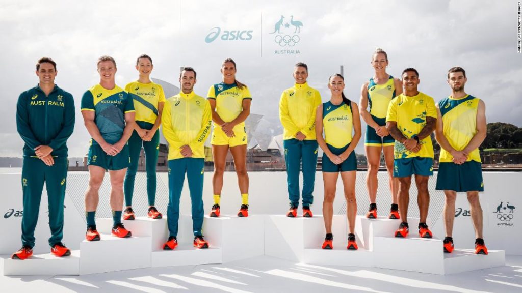 Liz Cambage: Basketball star criticizes lack of diversity in Australian Olympic team's promotional photos