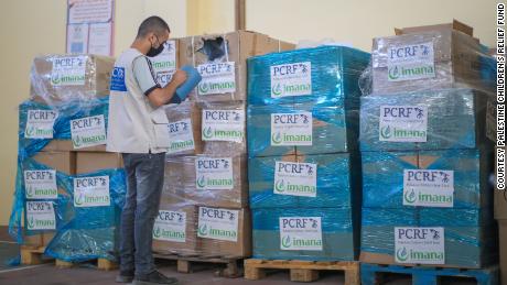 PCRF delivered a truckload of urgently needed medical supplies to the Ministry of Health to distribute to hospitals in Gaza. The supplies were sponsored by IMANA, another medical relief organization.