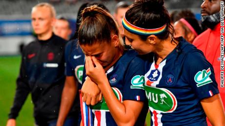 Nadia Nadim consoles her teammate after losing the French Cup final to Lyon in 2020.