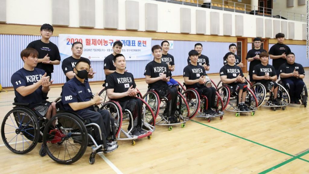 South Korea: Paralympic basketball team inspired by coach who died of cancer