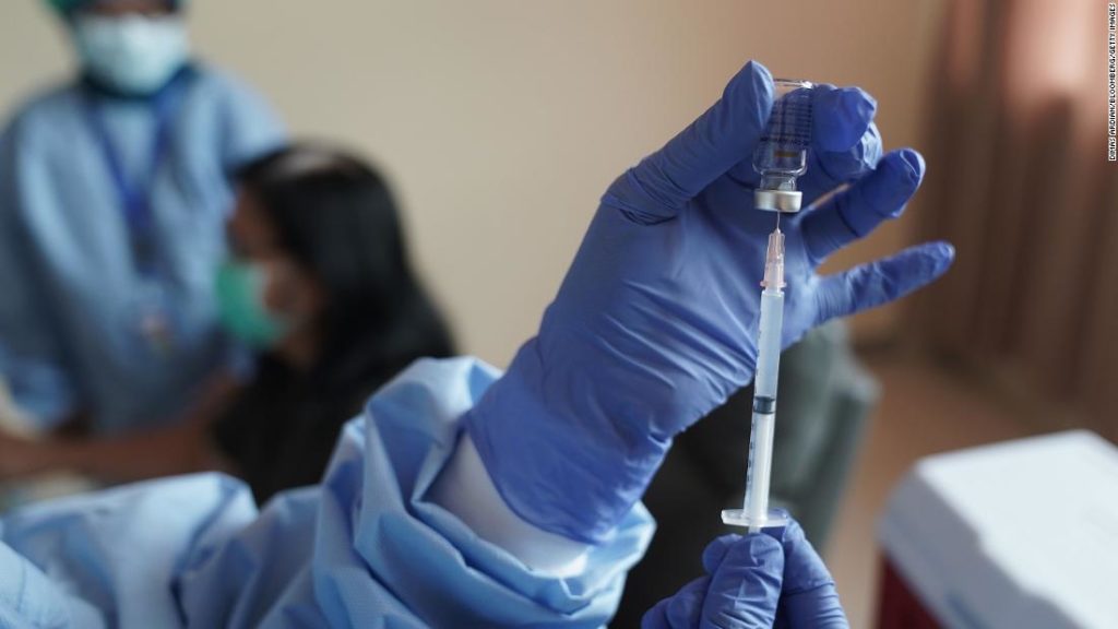 Indonesia: Hundreds of Sinovac vaccinated health workers get Covid-19, dozens in hospital