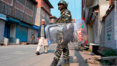 India downgrades Kashmir&#39;s status and takes greater control over contested region