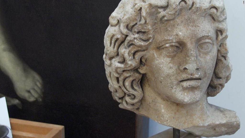 'Tomb raiders': The pandemic is making it easier than ever to loot ancient Roman treasures