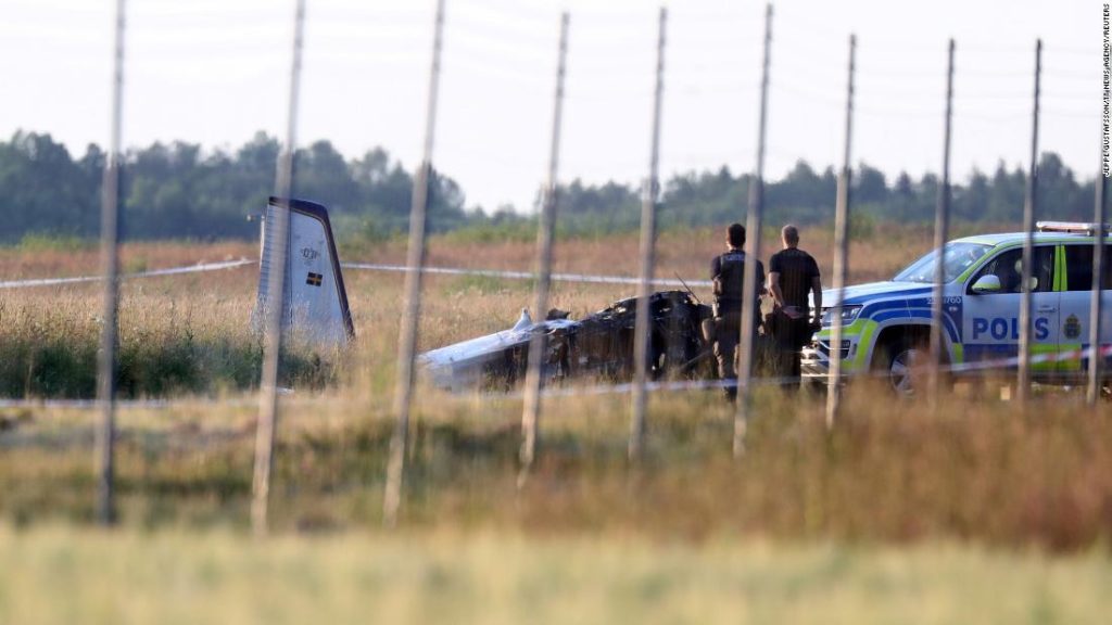 Swedish plane crash kills eight skydivers and pilot