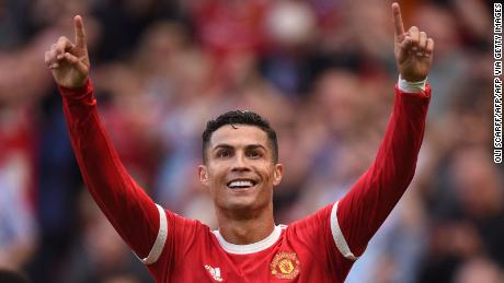 Ronaldo celebrates after scoring Manchester United&#39;s second goal.